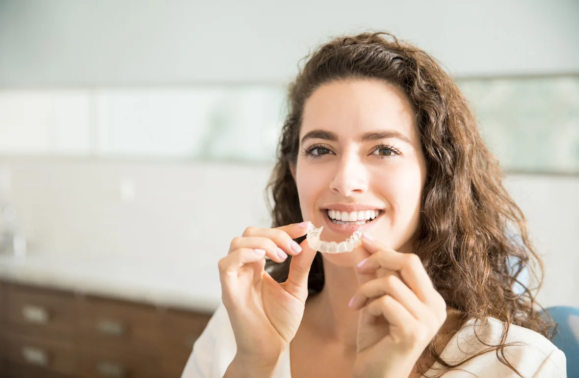 Clear aligner tray used for discreet teeth straightening